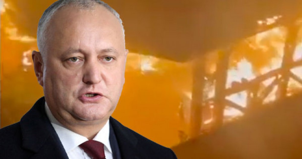 FLASH // Dodon anunță de la ce a pornit incendiul din ograda sa